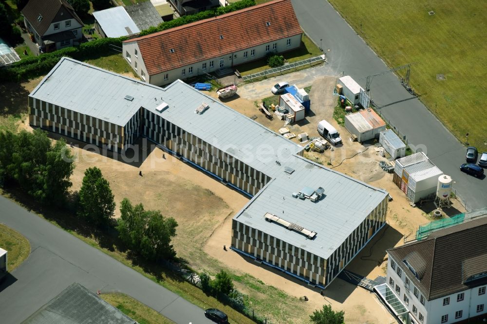 Oranienburg from above - New construction site Administrative buildings of the state authority Erweiterungsbau Finanzont on Heinrich-Grueber-Platz in Oranienburg in the state Brandenburg, Germany