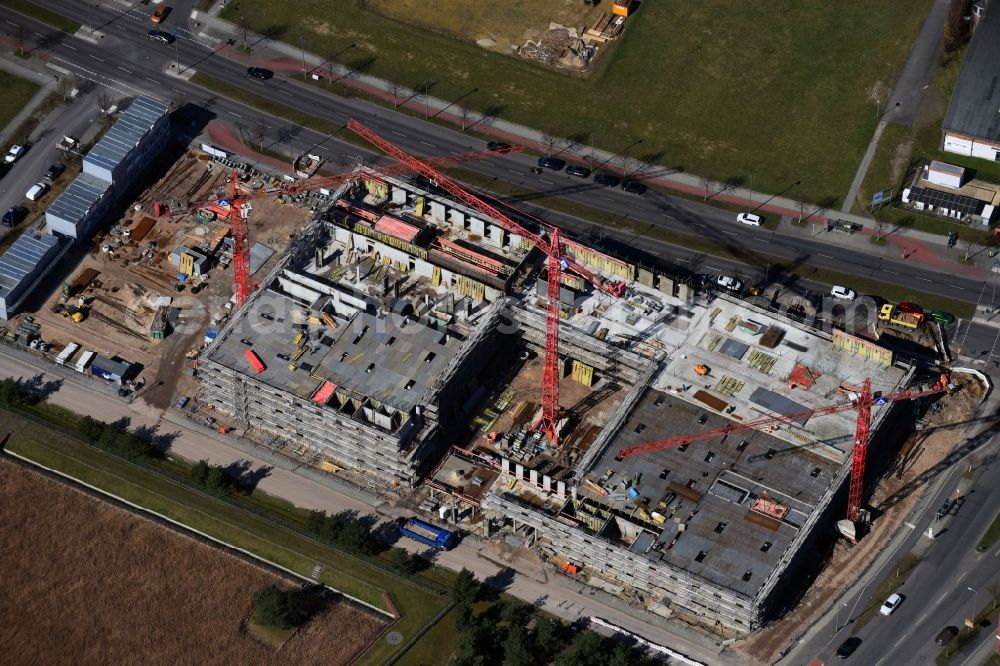 Aerial image Berlin - New construction site Administrative buildings of the state authority Landeslabor Berlin-Brandenburg (LLBB) nach Entwuerfen der kister scheithauer gross architekten und stadtplaner GmbH on Rudower Chaussee corner Wegedornstrasse in the district Adlershof in Berlin