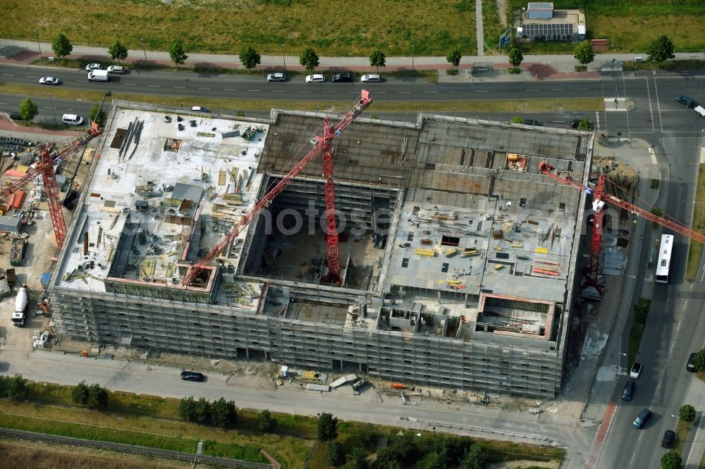 Aerial photograph Berlin - New construction site Administrative buildings of the state authority Landeslabor Berlin-Brandenburg (LLBB) nach Entwuerfen der kister scheithauer gross architekten und stadtplaner GmbH on Rudower Chaussee corner Wegedornstrasse in the district Adlershof in Berlin