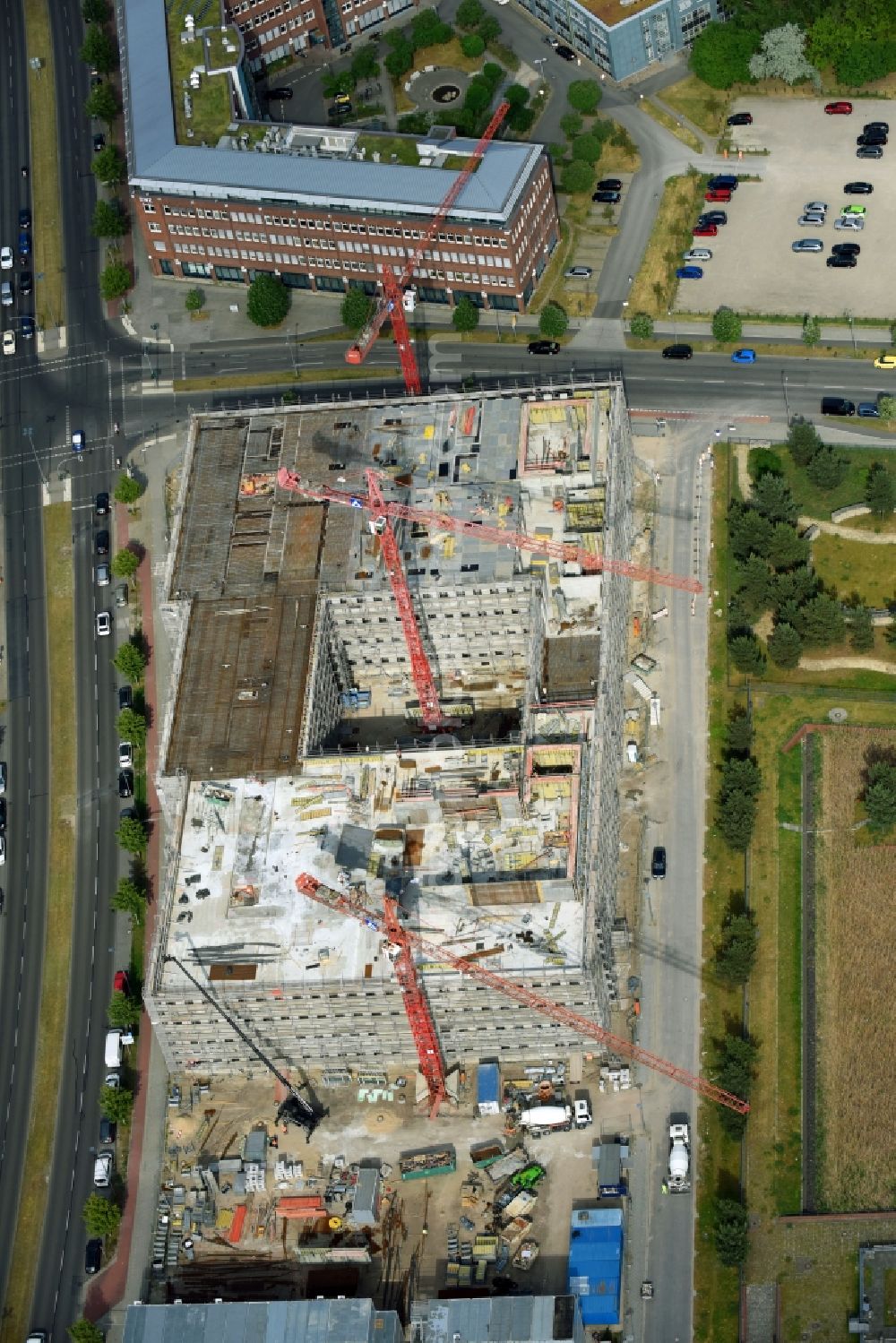 Berlin from above - New construction site Administrative buildings of the state authority Landeslabor Berlin-Brandenburg (LLBB) nach Entwuerfen der kister scheithauer gross architekten und stadtplaner GmbH on Rudower Chaussee corner Wegedornstrasse in the district Adlershof in Berlin