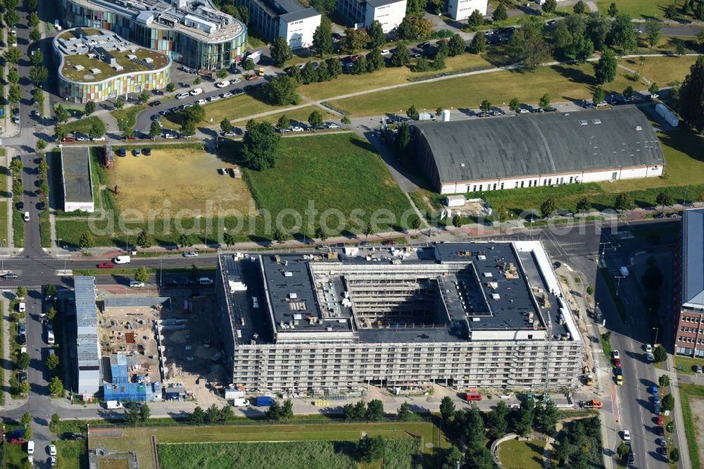 Aerial photograph Berlin - New construction site Administrative buildings of the state authority Landeslabor Berlin-Brandenburg (LLBB) nach Entwuerfen der kister scheithauer gross architekten und stadtplaner GmbH on Rudower Chaussee corner Wegedornstrasse in the district Adlershof in Berlin