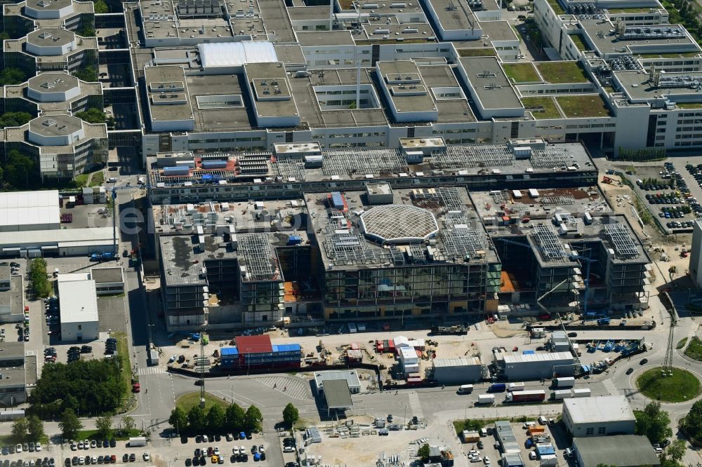 München from the bird's eye view: New building - construction site on the factory premises of Bayerische Motoren factorye AG in Munich in the state Bavaria, Germany