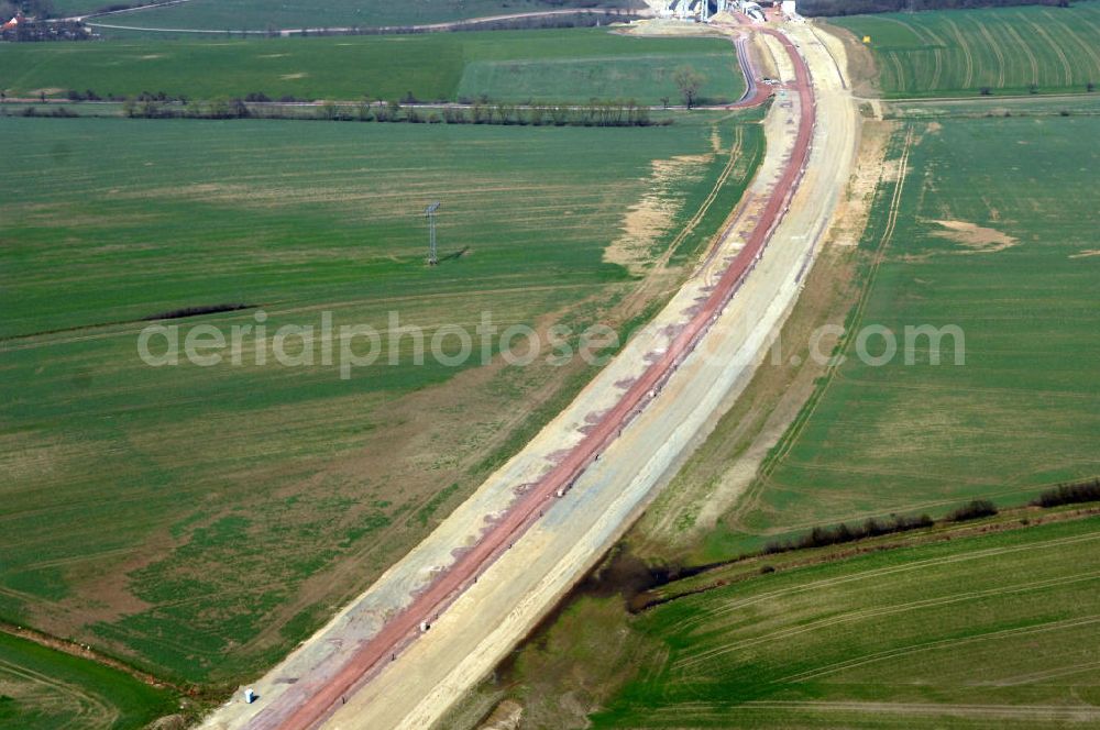 Hastrungsfeld from above - Blick auf den Richtungsverlauf der Baustelle A4 in Richtung Nessetalbrücke. Der Neubau ist Teil des Projekt Nordverlegung / Umfahrung Hörselberge der Autobahn E40 / A4 in Thüringen bei Eisenach. Durchgeführt werden die im Zuge dieses Projektes notwendigen Arbeiten unter an derem von den Mitarbeitern der Niederlassung Weimar der EUROVIA Verkehrsbau Union sowie der Niederlassungen Abbruch und Erdbau, Betonstraßenbau, Ingenieurbau und TECO Schallschutz der EUROVIA Beton sowie der DE????