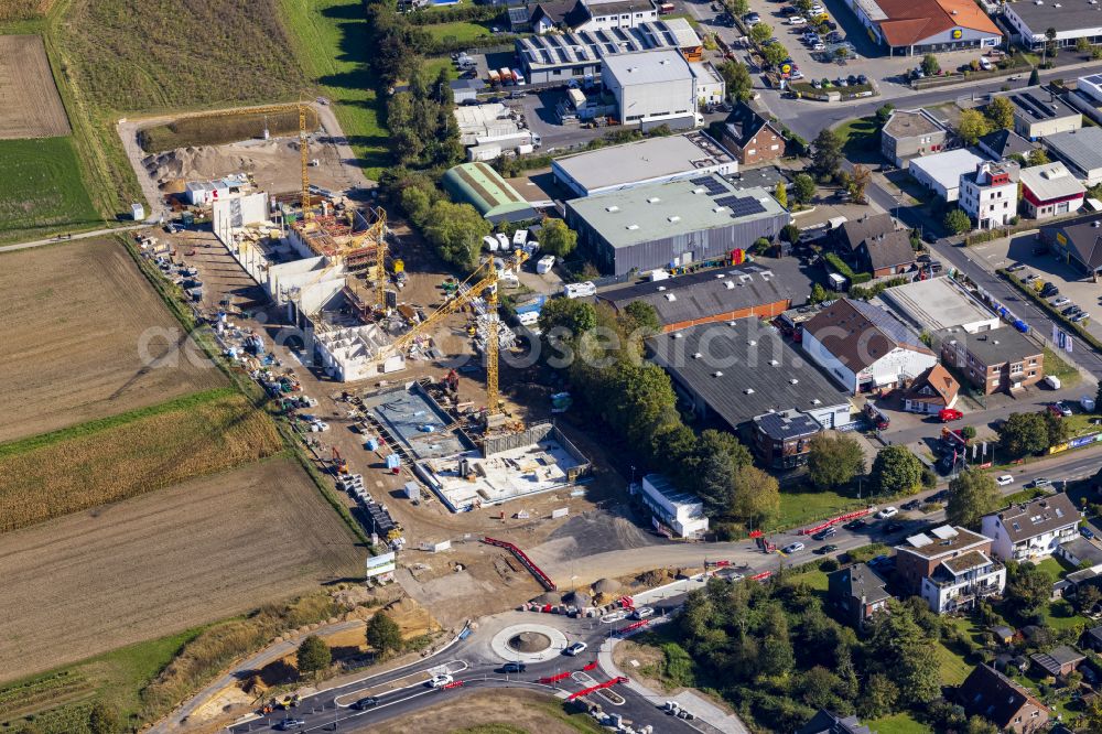 Aerial image Neuss - New construction on the fire station area of the fire depot on street Am Hagelkreuz in the district Hoisten in Neuss in the state North Rhine-Westphalia, Germany