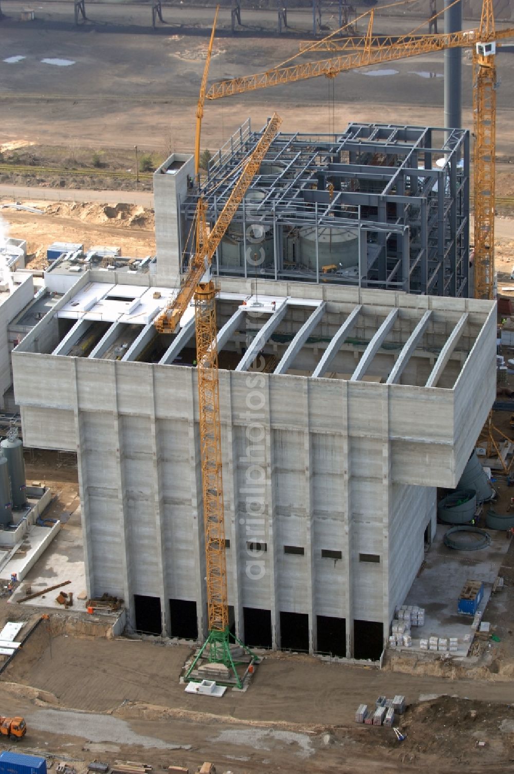 Eisenhüttenstadt from the bird's eye view: Construction site of Power station plants of the combined heat and power station - regional heat of Propower GmbH on Oderlandstrasse in Eisenhuettenstadt in the state Brandenburg, Germany