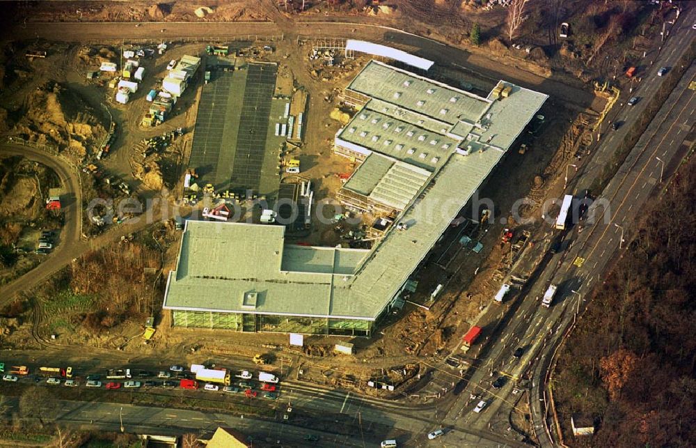 Aerial image Berlin - Marzahn - Biesdorf - Neubau eines BMW - Autohauses an der B1 in Biesdorf