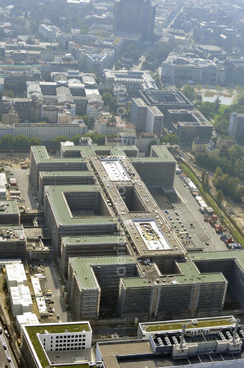 Berlin Mitte from the bird's eye view: Construction site of the new build Federal Intelligence Service BND at the street Chausseestrasse in Berlin