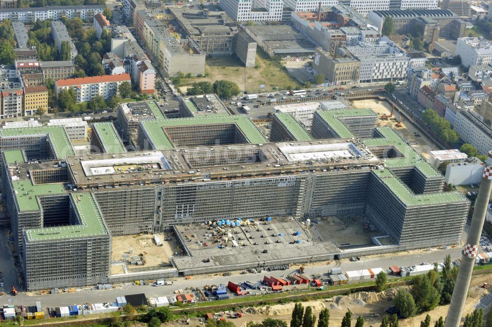 Aerial image Berlin Mitte - Construction site of the new build Federal Intelligence Service BND at the street Chausseestrasse in Berlin