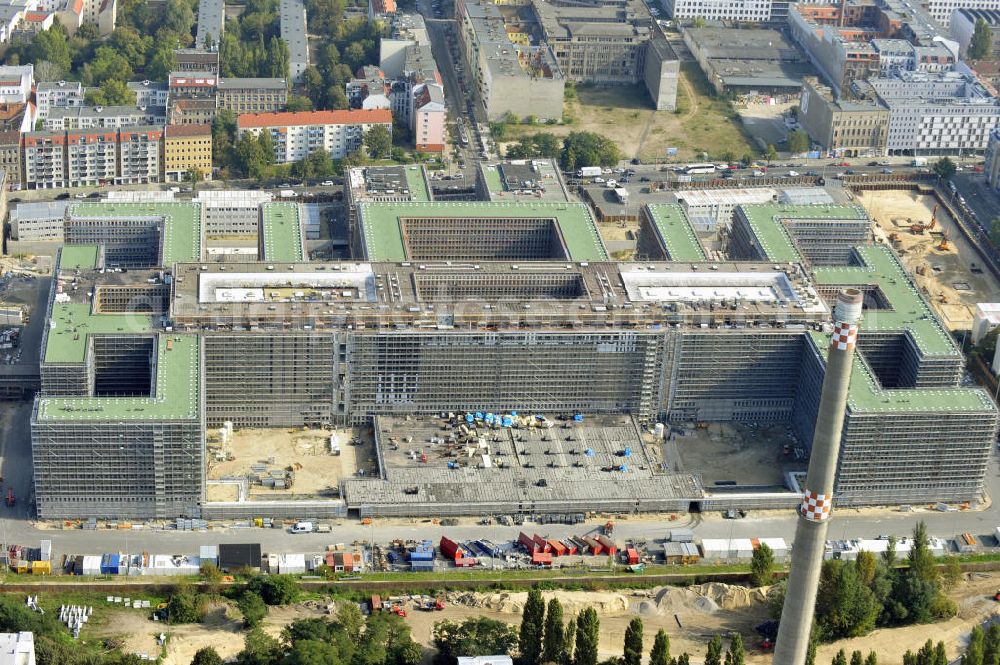 Aerial photograph Berlin Mitte - Construction site of the new build Federal Intelligence Service BND at the street Chausseestrasse in Berlin