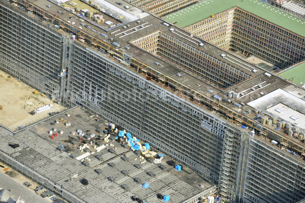 Aerial photograph Berlin Mitte - Construction site of the new build Federal Intelligence Service BND at the street Chausseestrasse in Berlin