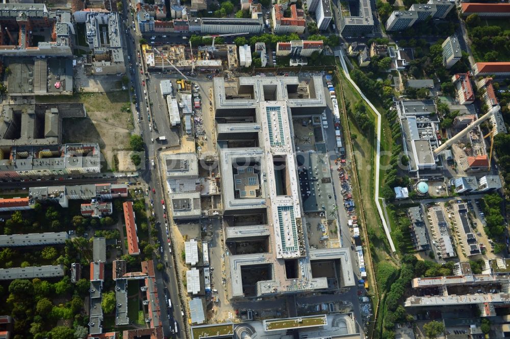 Aerial photograph Berlin - View of the construction site to the new BND headquarters at Chausseestrass in the district Mitte. The Federal Intelligence Service (BND) builds on a 10 acre site for about 4,000 employees. It is built according to plans by the Berlin architects offices Kleihues Kleihues