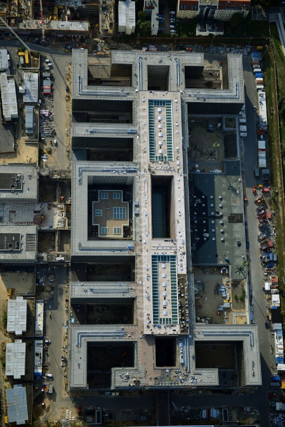 Berlin from above - View of the construction site to the new BND headquarters at Chausseestrass in the district Mitte. The Federal Intelligence Service (BND) builds on a 10 acre site for about 4,000 employees. It is built according to plans by the Berlin architects offices Kleihues Kleihues