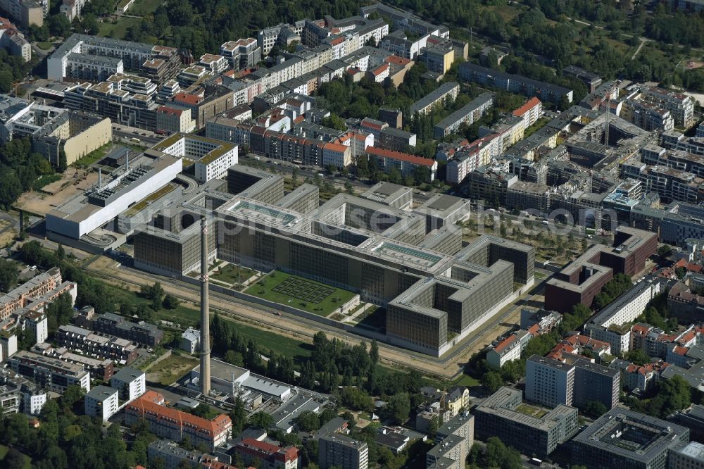 Berlin from the bird's eye view: Construction of BND headquarters on Chausseestrasse in the Mitte district of the capital Berlin. The Federal Intelligence Service (BND) built according to plans by the Berlin architectural firm Kleihues offices in the capital its new headquarters