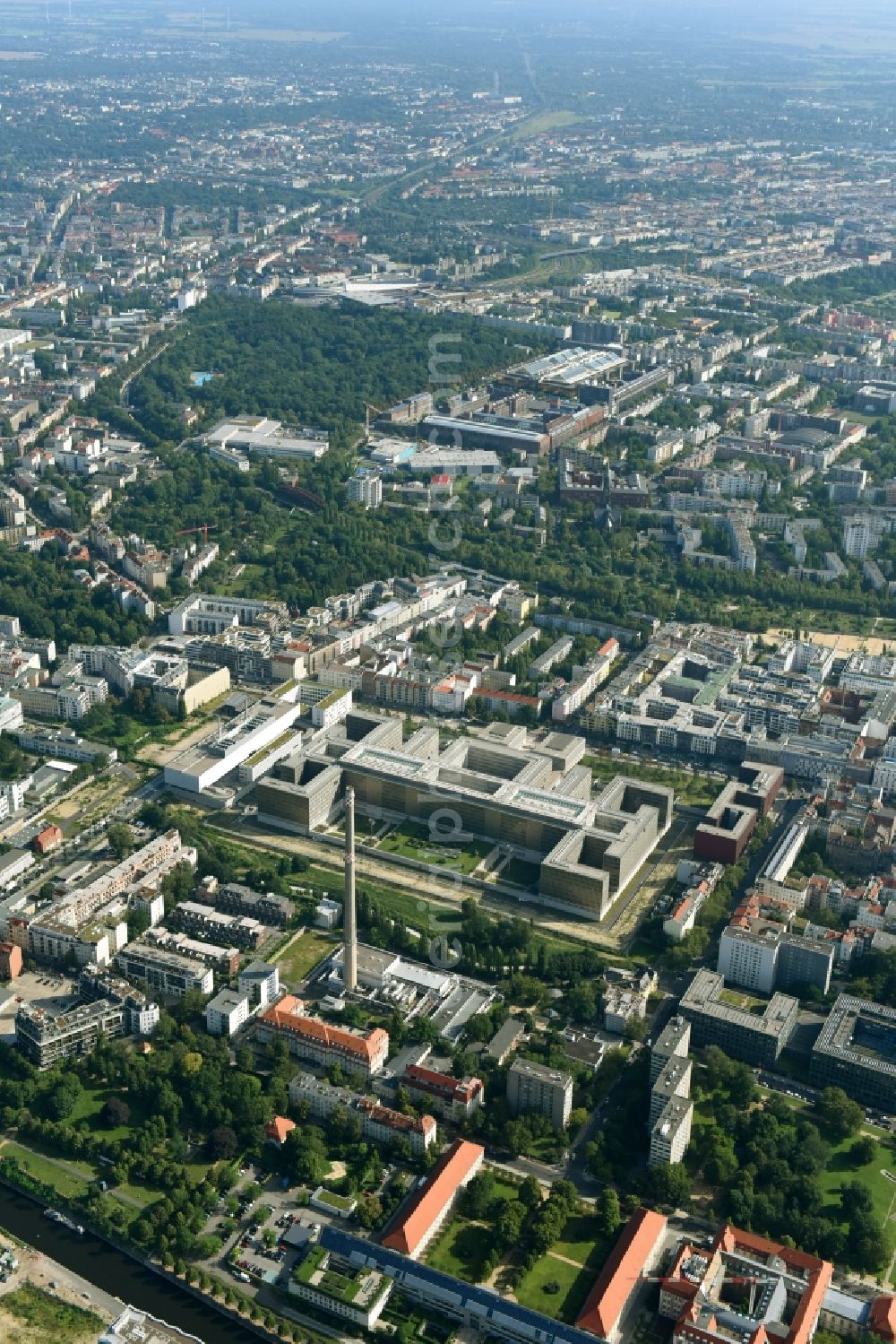 Berlin from above - Construction of BND headquarters on Chausseestrasse in the Mitte district of the capital Berlin. The Federal Intelligence Service (BND) built according to plans by the Berlin architectural firm Kleihues offices in the capital its new headquarters