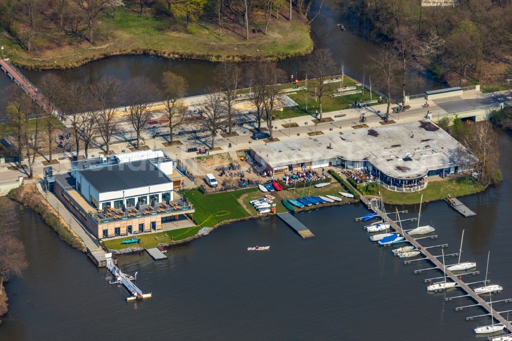 Aerial photograph Haltern am See - Building of Bootshausgesellschaft Strandallee GmbH & CO. KG on Stadtmuehlenbucht on lake Muehlenbach in Haltern am See in the state North Rhine-Westphalia, Germany