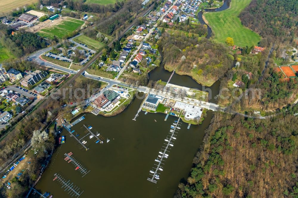 Haltern am See from the bird's eye view: Building of Bootshausgesellschaft Strandallee GmbH & CO. KG on Stadtmuehlenbucht on lake Muehlenbach in Haltern am See in the state North Rhine-Westphalia, Germany