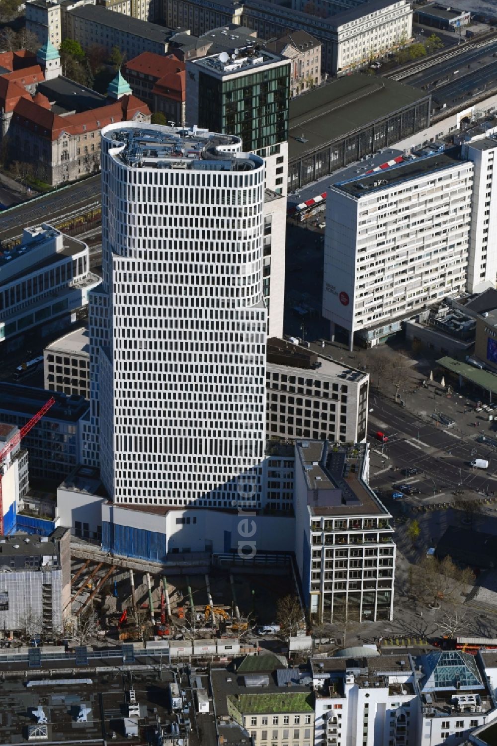 Berlin from the bird's eye view: Construction site to build a new office and commercial building on Gelaende the formerly Gloria Palast on Kurfuerstendonm in the district Charlottenburg in Berlin, Germany