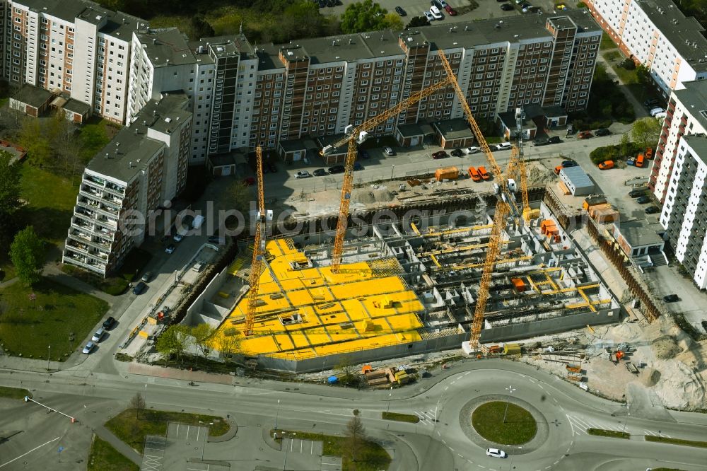 Aerial image Rostock - Construction site to build a new office and commercial building on Bahnhofsvorplatz in the district Suedstadt in Rostock in the state Mecklenburg - Western Pomerania, Germany