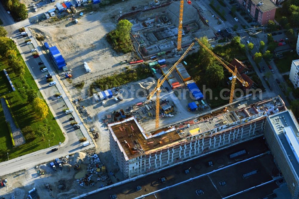 Aerial image München - Construction site to build a new office and commercial building Hybrid.M on Georg-Brauchle-Ring - Emmy-Noether-Strasse in the district Moosach in Munich in the state Bavaria, Germany