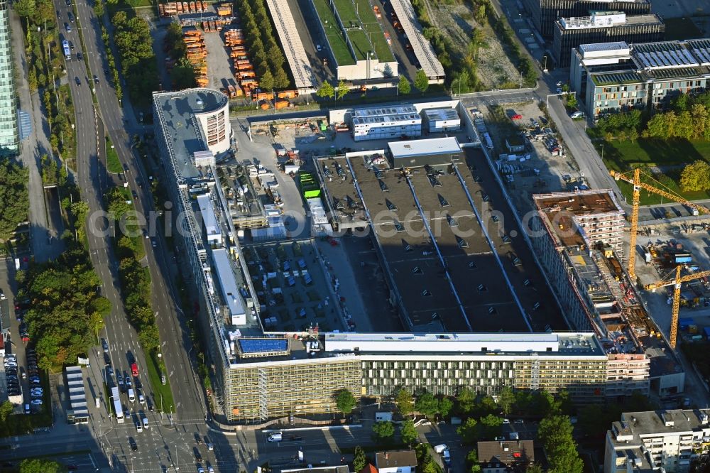 Aerial photograph München - Construction site to build a new office and commercial building Hybrid.M on Georg-Brauchle-Ring - Emmy-Noether-Strasse in the district Moosach in Munich in the state Bavaria, Germany