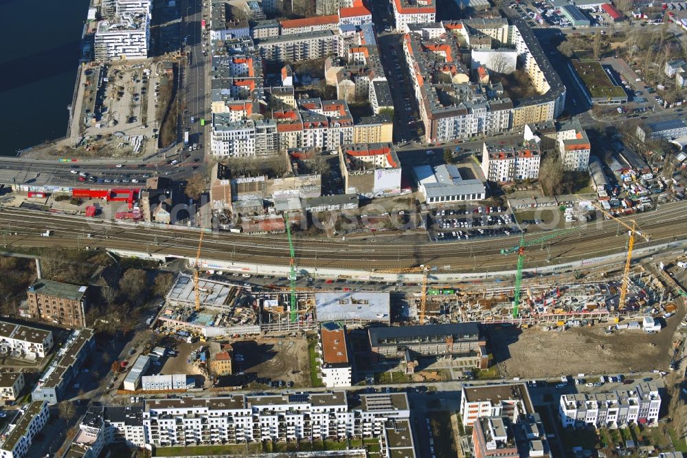 Aerial photograph Berlin - Construction site to build a new office and commercial building B:HUB on Kynaststrasse - Alt-Stralau in Berlin, Germany