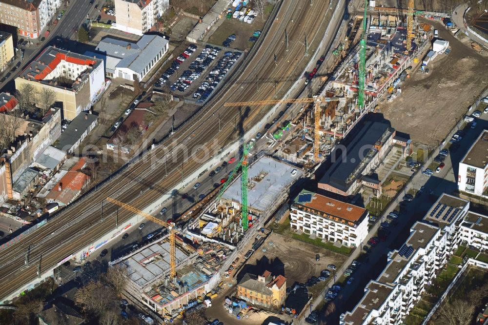 Aerial photograph Berlin - Construction site to build a new office and commercial building B:HUB on Kynaststrasse - Alt-Stralau in Berlin, Germany