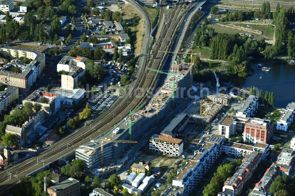 Berlin from the bird's eye view: Construction site to build a new office and commercial building B:HUB on Kynaststrasse - Alt-Stralau in Berlin, Germany