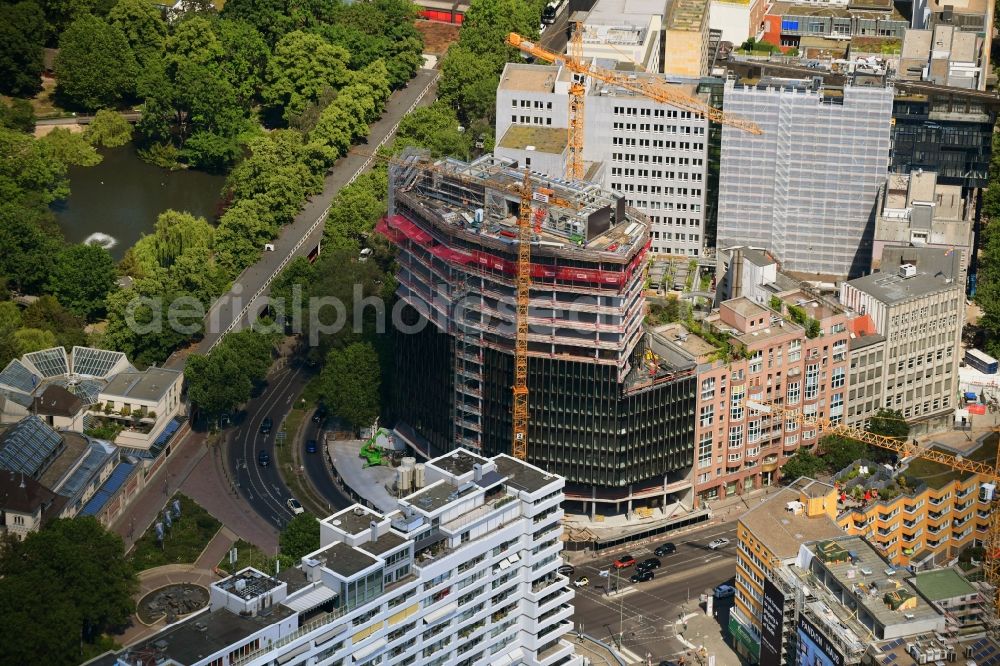 Aerial photograph Berlin - Construction site to build a new office and commercial building on Budapester Strasse corner Kurfuerstenstrasse in the district Tiergarten in Berlin, Germany