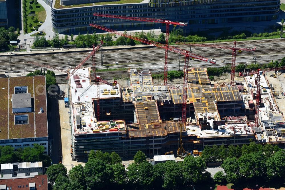 München from the bird's eye view: Construction site to build a new office and commercial building of TUeV SUeD AG on Ridlerstrasse in the district Schwanthalerhoehe in Munich in the state Bavaria, Germany