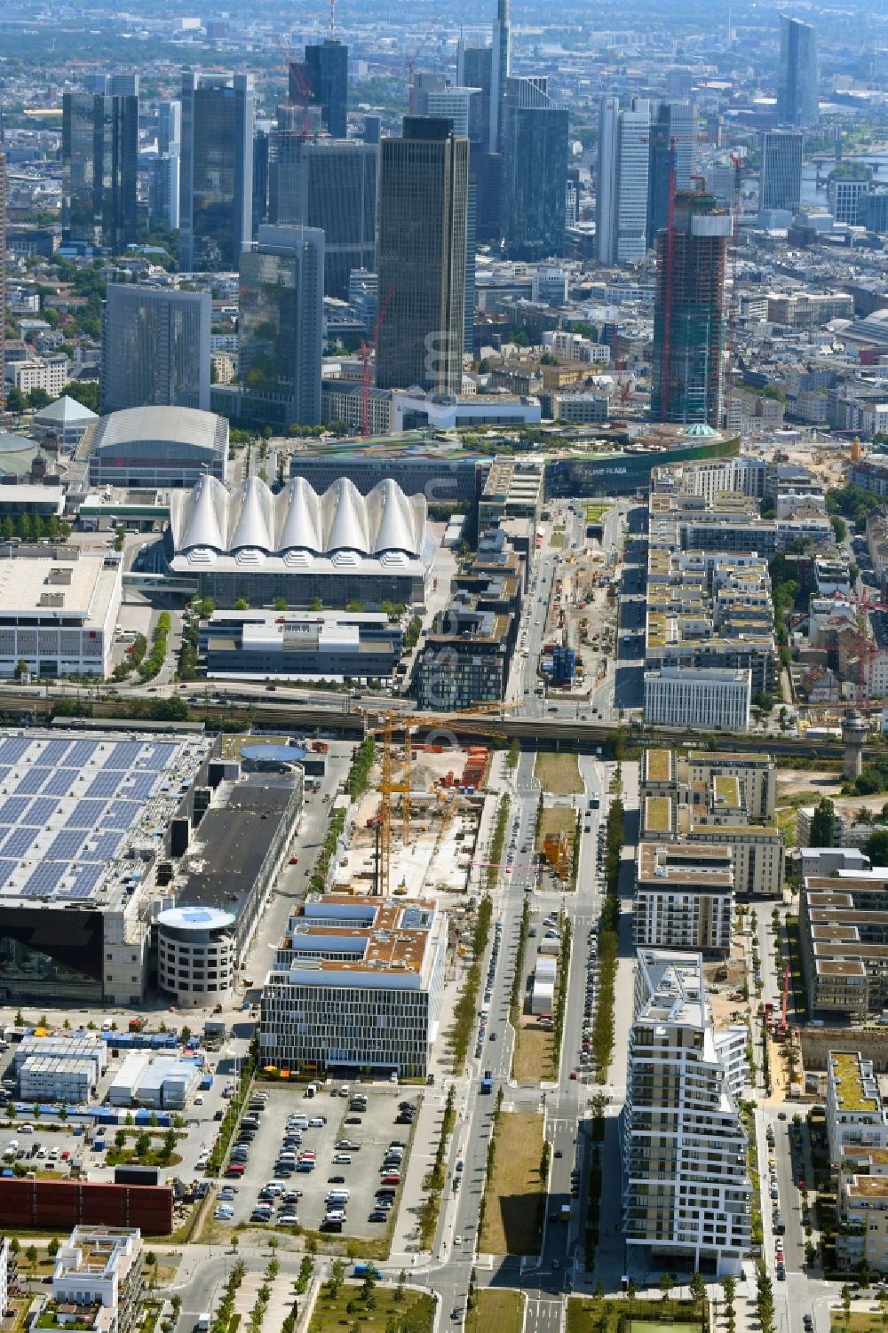 Aerial image Frankfurt am Main - Construction site to build a new office and commercial building of Deutsche Bahn AG on Europa-Allee in Frankfurt in the state Hesse, Germany