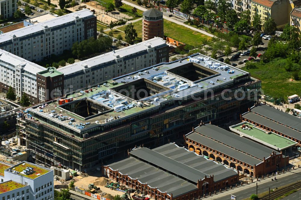 Aerial image Berlin - Construction site to build a new office and commercial building DSTRCT.Berlin on Landsberger Allee, Otto-Ostrowski-Strasse and Hermann-Blankenstein-Strasse in the district Prenzlauer Berg in Berlin, Germany