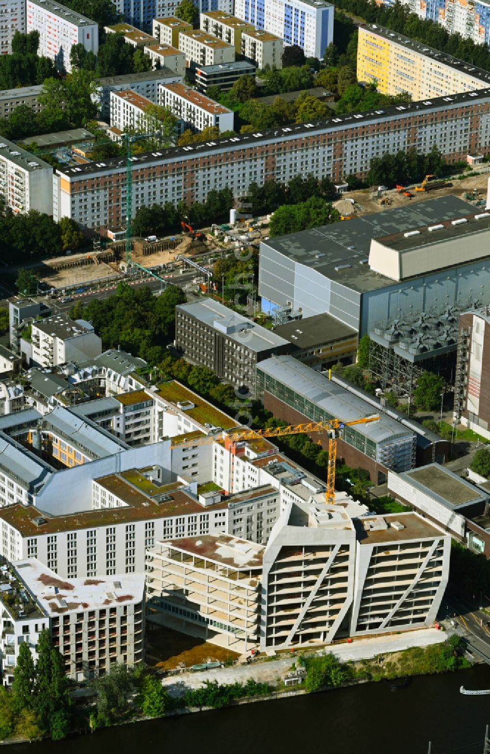 Berlin from the bird's eye view: Construction site to build a new office and commercial building Elements between Spreeufer and Michaelkirchstrasse in the district Mitte in Berlin, Germany