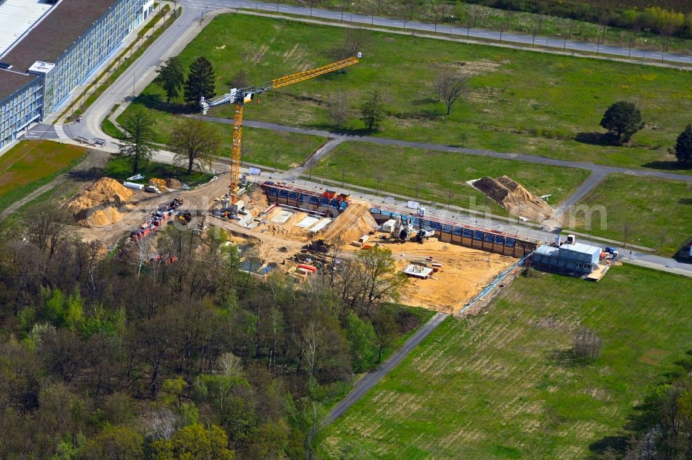 Aerial photograph Schönefeld - Construction site to build a new office and commercial building FLEXGATE on Kienberger Allee Ecke Am Flughafen in Schoenefeld in the state Brandenburg, Germany