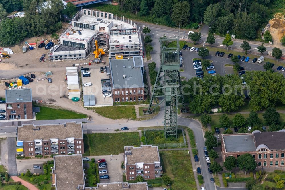 Aerial image Oberhausen - Construction site to build a new office and commercial building Haus of Gruenen Verbaende in Oberhausen at Ruhrgebiet in the state North Rhine-Westphalia, Germany