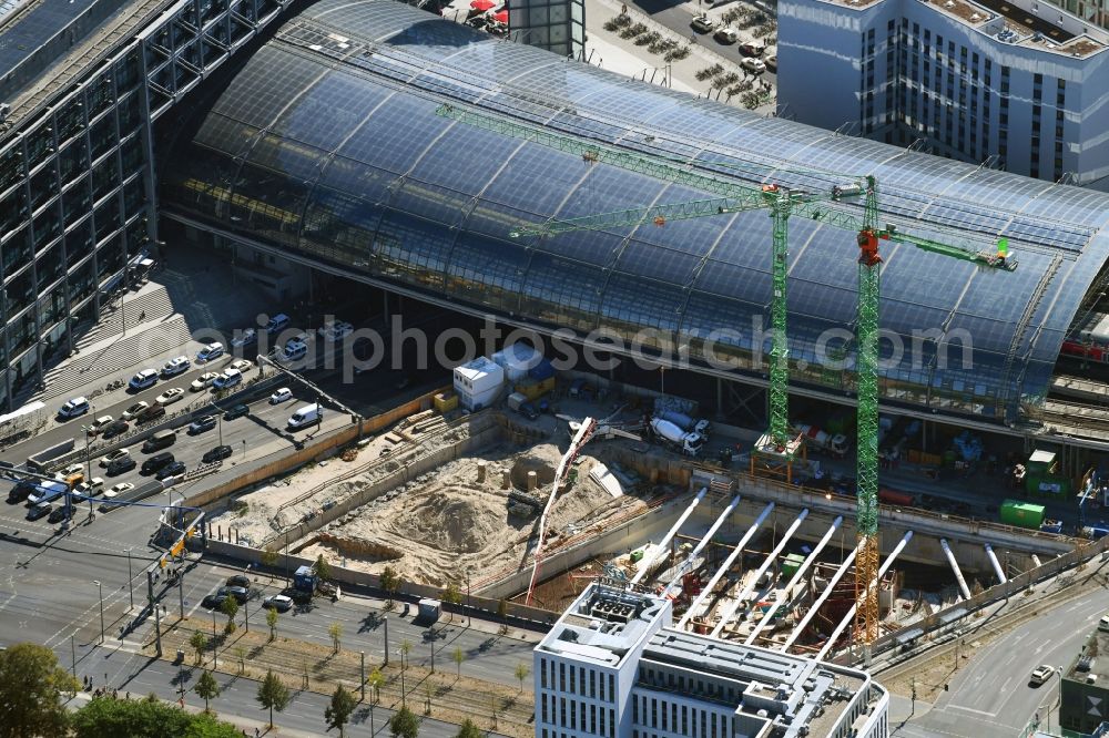 Aerial image Berlin - Construction site to build a new office and commercial building and Hotel EDGE Grand Central Berlin on Clara-Jaschke-Strasse corner Invalidenstrasse in the district Moabit in Berlin, Germany