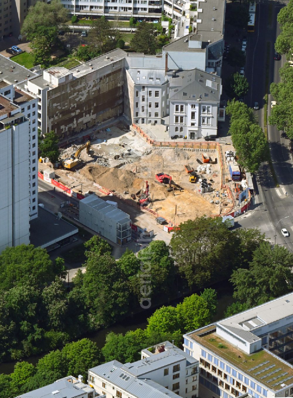 Aerial photograph Berlin - Construction site to build a new office and commercial building of HYP-Zentrale on Budapester Strasse - Luetzowstrasse in Berlin, Germany