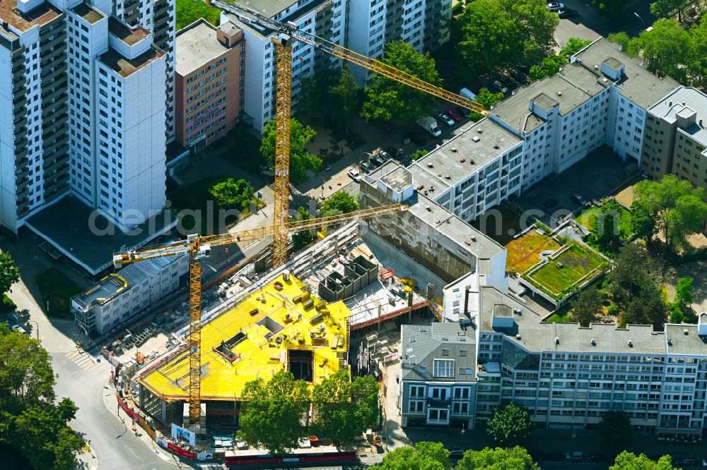 Berlin from the bird's eye view: Construction site to build a new office and commercial building of HYP-Zentrale on Budapester Strasse - Luetzowstrasse in Berlin, Germany