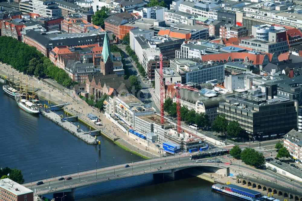 Aerial photograph Bremen - Construction site to build a new office and commercial building of Kuehne + Nagel (AG & Co.) KG on Martinistrasse in Bremen, Germany