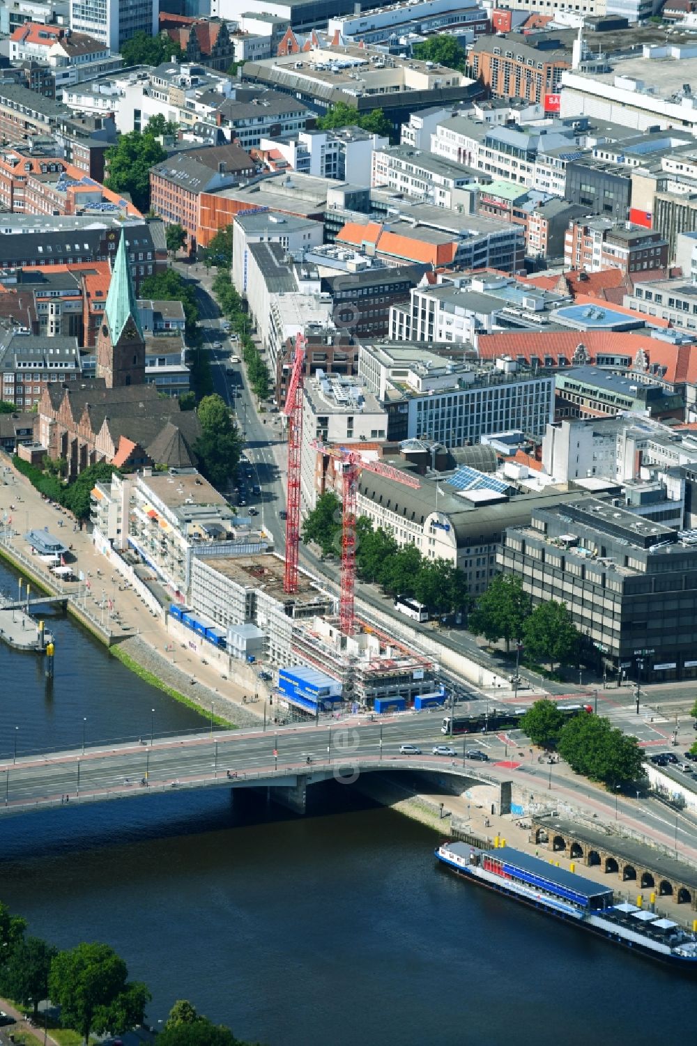 Bremen from the bird's eye view: Construction site to build a new office and commercial building of Kuehne + Nagel (AG & Co.) KG on Martinistrasse in Bremen, Germany