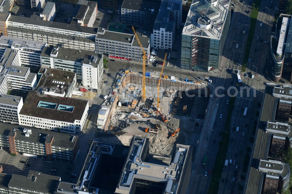 Hamburg from the bird's eye view: Construction site to build a new office and commercial building of Olympus Europa SE & Co. KG on Heidenkonpsweg - Wendenstrasse in Hamburg, Germany