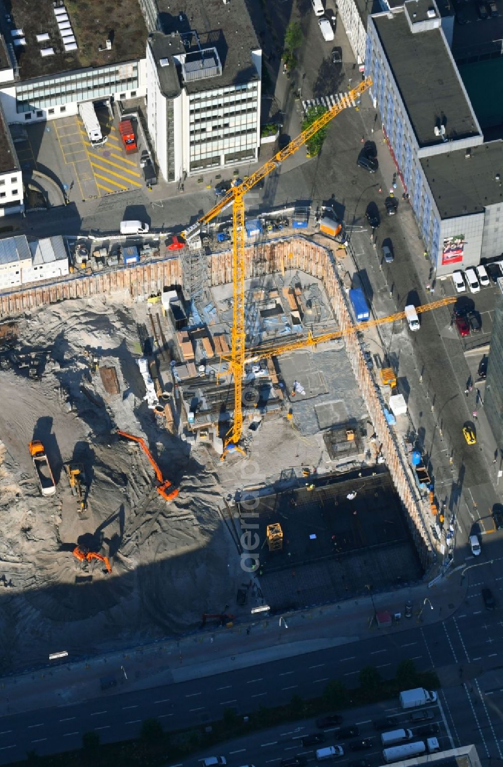 Hamburg from above - Construction site to build a new office and commercial building of Olympus Europa SE & Co. KG on Heidenkonpsweg - Wendenstrasse in Hamburg, Germany