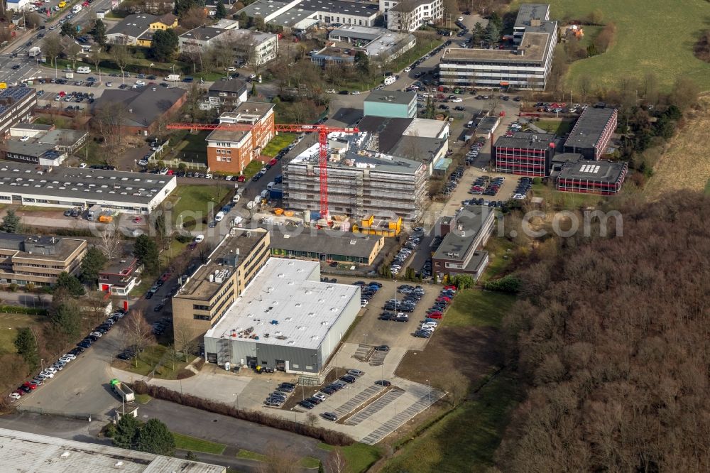 Aerial photograph Mülheim an der Ruhr - Construction site to build a new office and commercial building of PVS holding GmbH on Solinger Strasse in Muelheim on the Ruhr in the state North Rhine-Westphalia, Germany