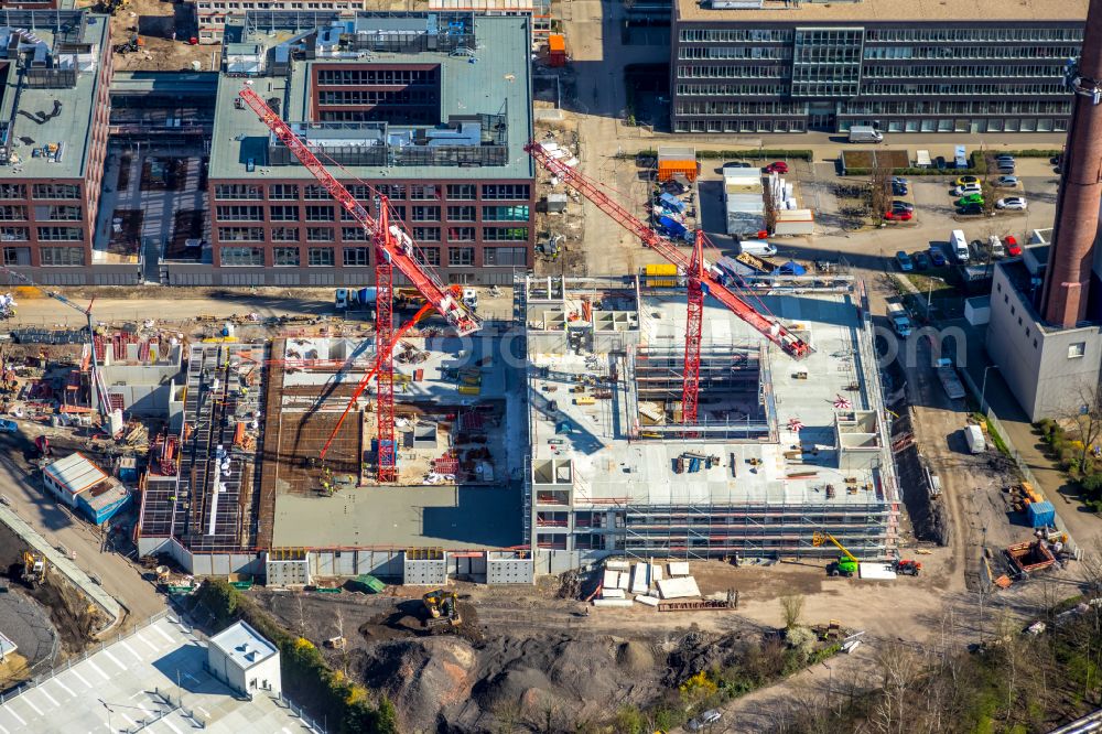 Aerial photograph Essen - Construction site to build a new office and commercial building of RWE Renewables GmbH on place RWE Platz in the district Nordviertel in Essen at Ruhrgebiet in the state North Rhine-Westphalia, Germany