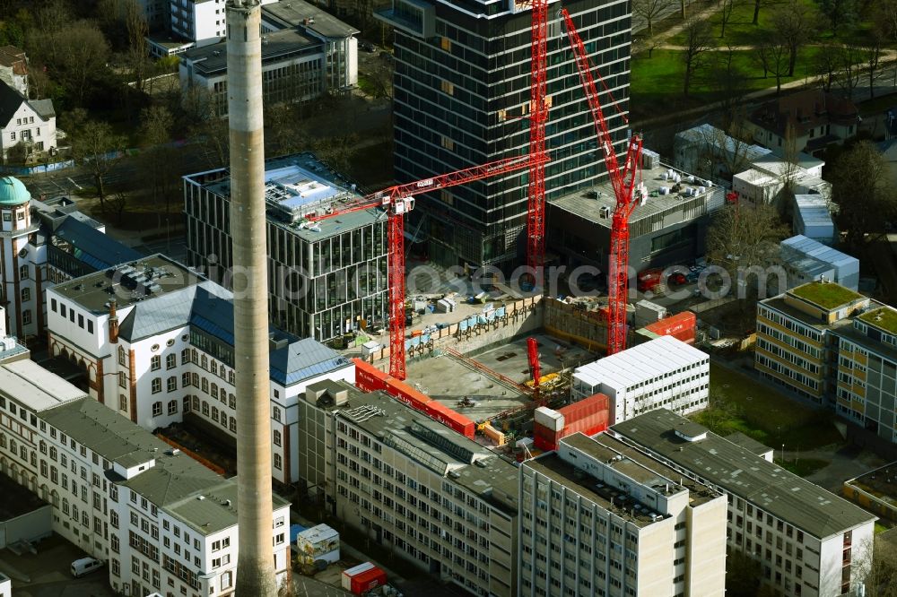 Frankfurt am Main from the bird's eye view: Construction site to build a new office and commercial building SENCKENBERG-QUARTIER on Robert-Mayer-Strasse - Senckenberganlage in the district Westend in Frankfurt in the state Hesse, Germany