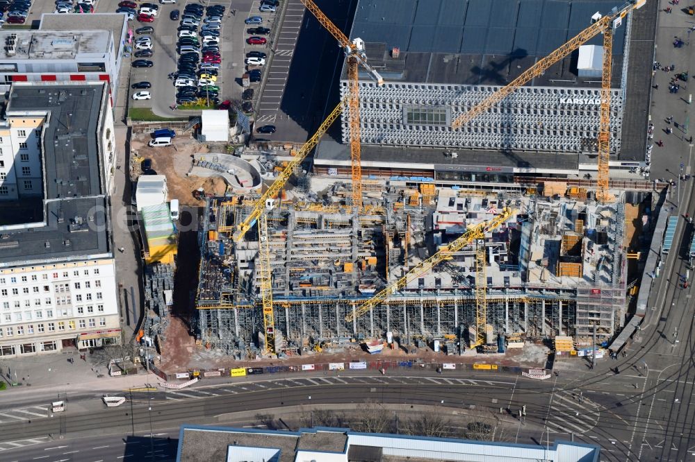 Aerial photograph Magdeburg - Construction site to build a new office and commercial building of Staedtischen factorye Magdeburg on Ernst-Reuter-Allee corner Breiter Weg in the district Altstadt in Magdeburg in the state Saxony-Anhalt, Germany