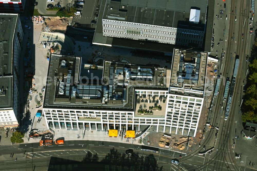 Aerial photograph Magdeburg - Construction site to build a new office and commercial building of Staedtischen factorye Magdeburg on Ernst-Reuter-Allee corner Breiter Weg in the district Altstadt in Magdeburg in the state Saxony-Anhalt, Germany