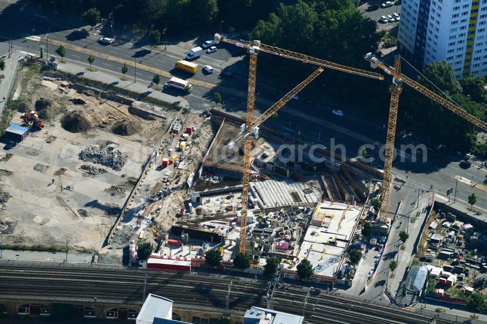 Aerial photograph Berlin - Construction site to build a new office and commercial building VoltAir on Voltairestrasse - Dircksenstrasse - Alexanderstrasse in the district Mitte in Berlin, Germany