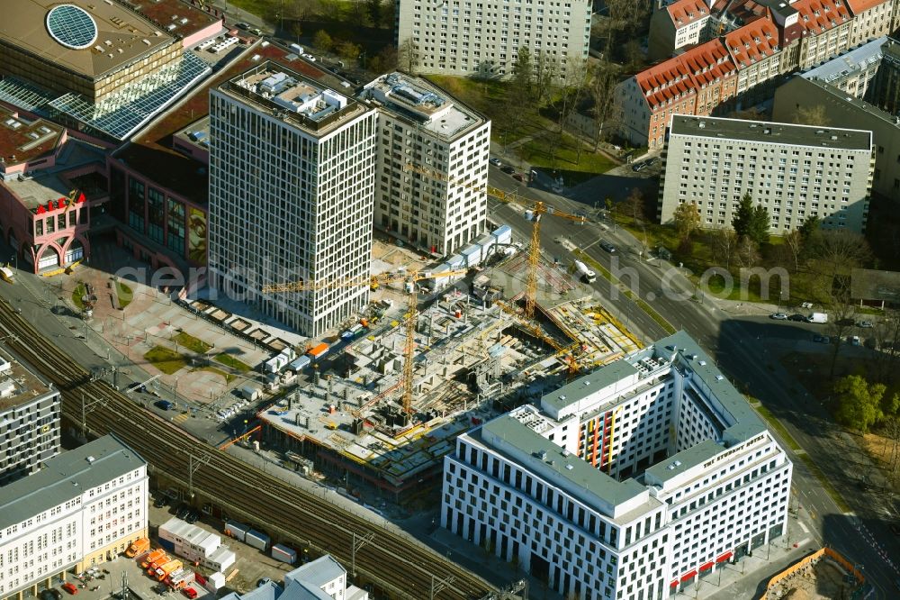 Aerial photograph Berlin - Construction site to build a new office and commercial building VoltAir on Voltairestrasse - Dircksenstrasse - Alexanderstrasse overlooking the Grandaire in the district Mitte in Berlin, Germany