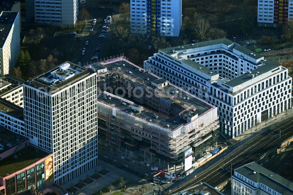 Aerial photograph Berlin - Construction site to build a new office and commercial building VoltAir on Voltairestrasse - Dircksenstrasse - Alexanderstrasse overlooking the Grandaire in the district Mitte in Berlin, Germany