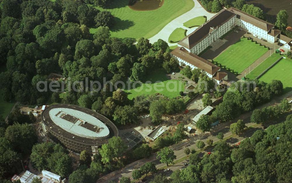 Berlin - Tiergarten from the bird's eye view: Construction site to construction of the Federal President in Berlin's Tiergarten